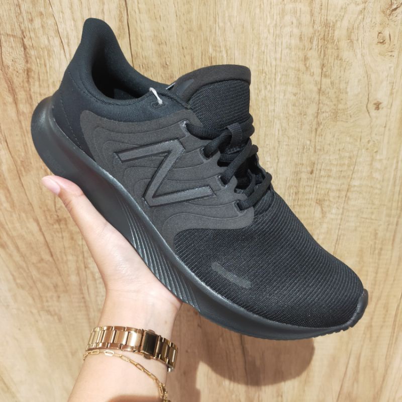 new balance m068tb