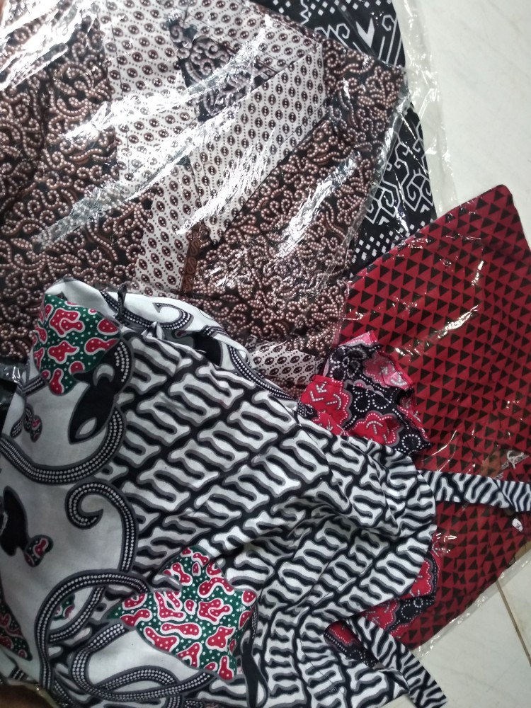 Maura Couple - Sania Ruffle Batik Couple Ori Ndoro Jowi Garansi Termurah Shopee - Batik Modern Solo