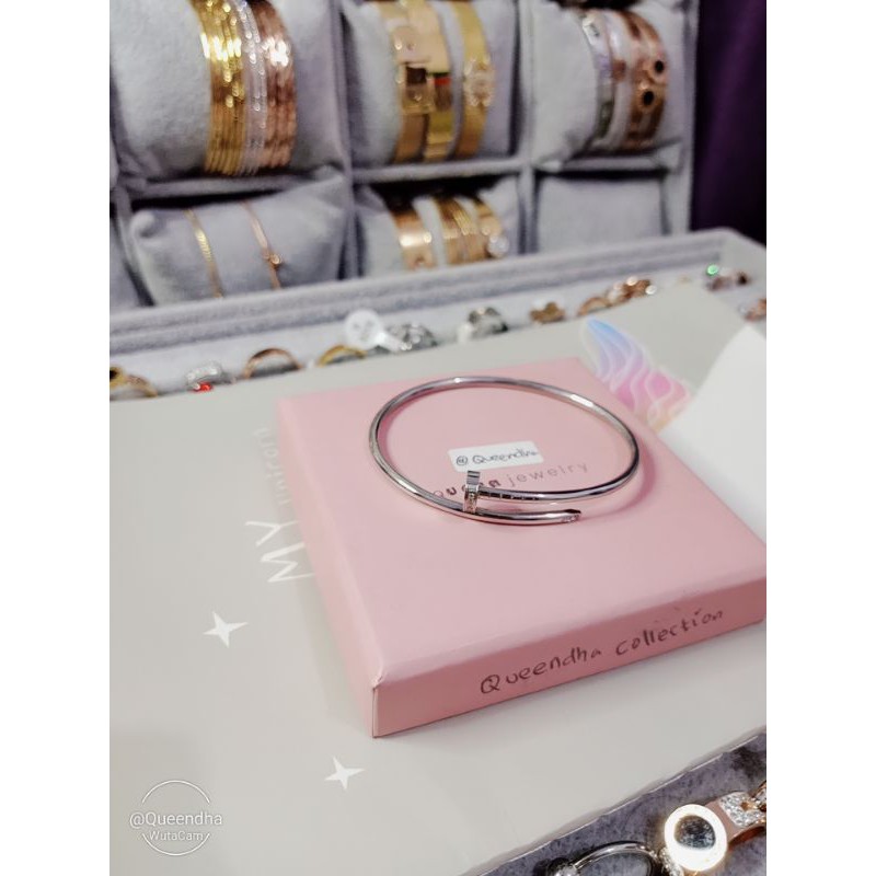 Gelang Paku Elastis Titanium Premium