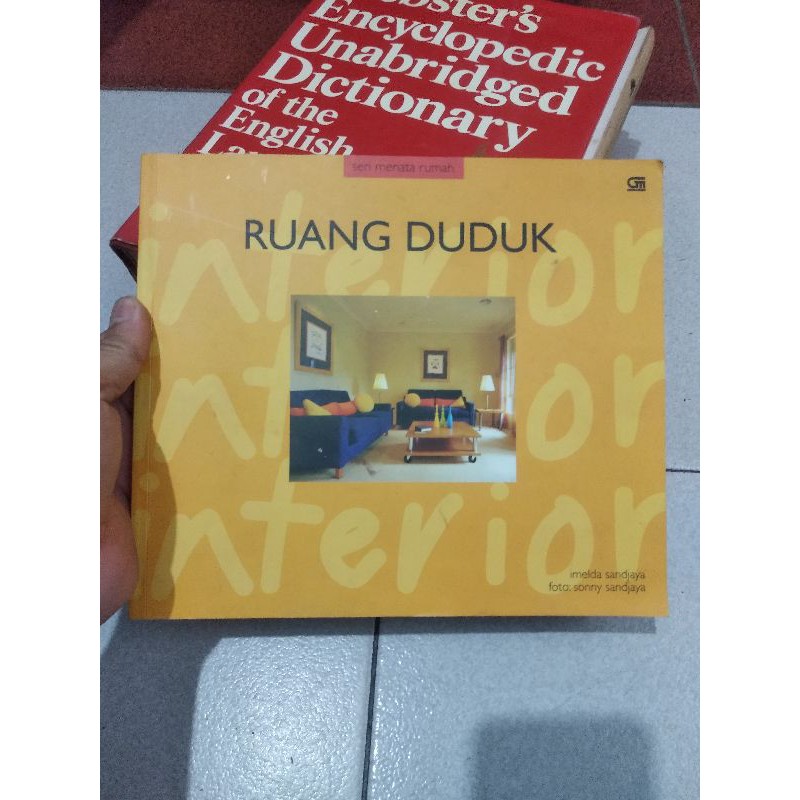 

buku original - seri menata rumah ruang duduk oleh imelda sandjaya