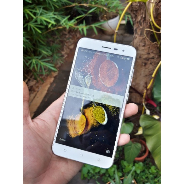 Handphone HP Zenfone 3 RAM 4/64 GB Asus Second Seken Bekas Murah ZE552KL