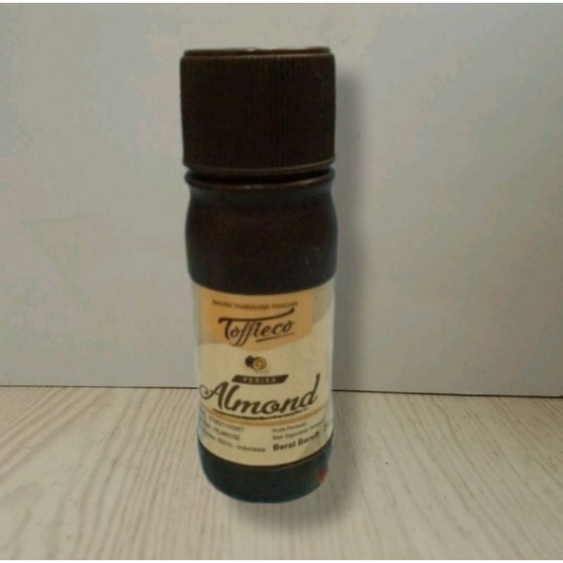 

Toffieco Perisa Kue Almond 25 gr