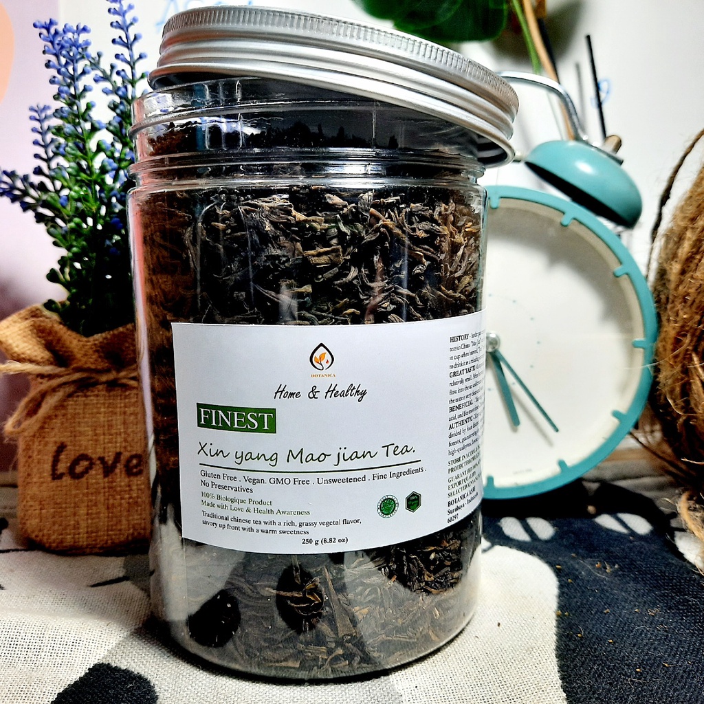 

Botanica Xinyang Maojian Pure Chinese Green Tea 250 gr - 1000 gr Yuqian Spring Tea Import