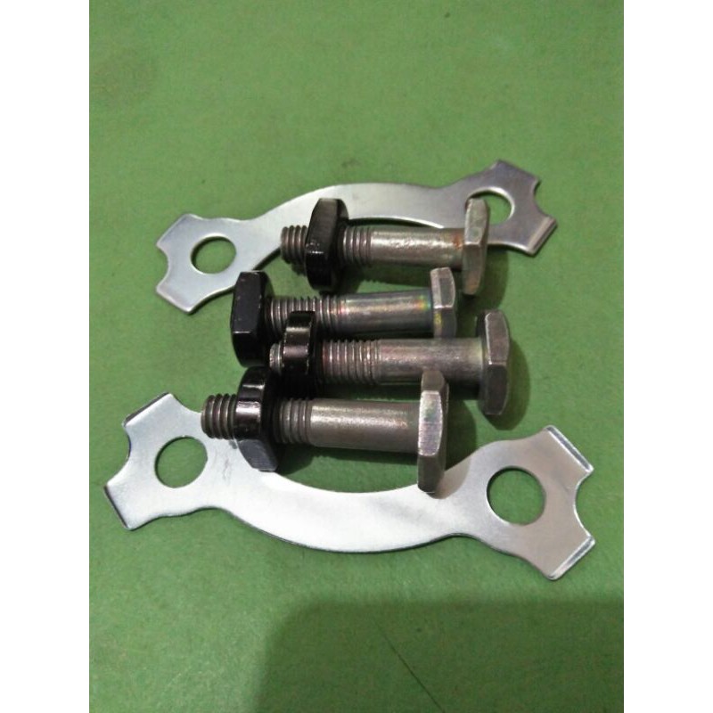 Baut gir set belakang motor Rx king kunci 17