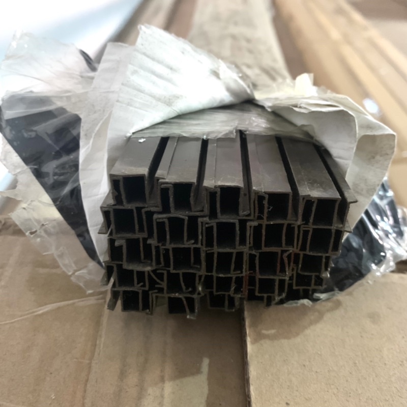 (1.5 Meter) Rel Sliding U dan M Pintu Lemari Geser | Rel Las UM / UV Lenaga