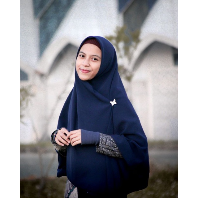 Jilbab Jumbo Wolfis Termurah/ Jilbab Segi Empat Syar'i 150 X 150 / Kerudung Syar'i 130 X 130