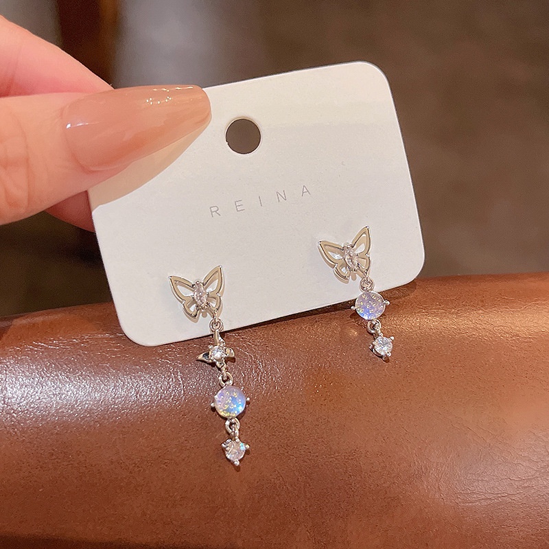 Anting Stud Desain Kupu-Kupu Asimetris Bahan 925 silver needle Aksen Zirkon