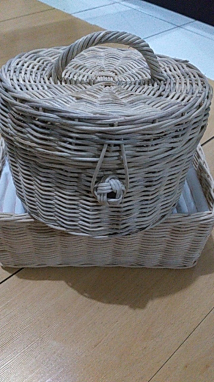 Keranjang Rotan Kotak Hampers Natural