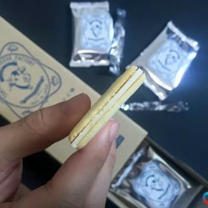 "TOKYO MILK CHEESE FACTORY"