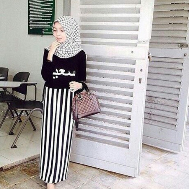 Rok Stripe Stella  Skirt/rok panjang salur/rok garis