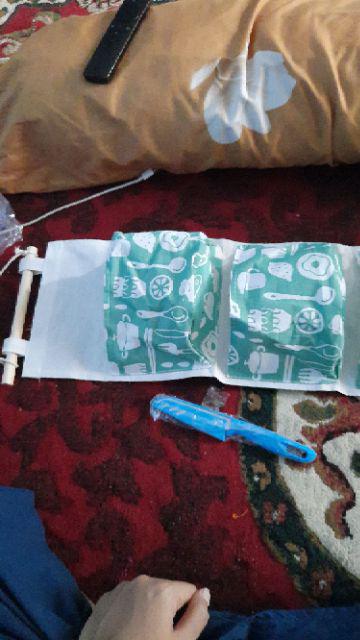 Pouch Gantung 3 Sekat Storage Bag Rak Dinding Tempat Aksesoris Kosmetik Buku