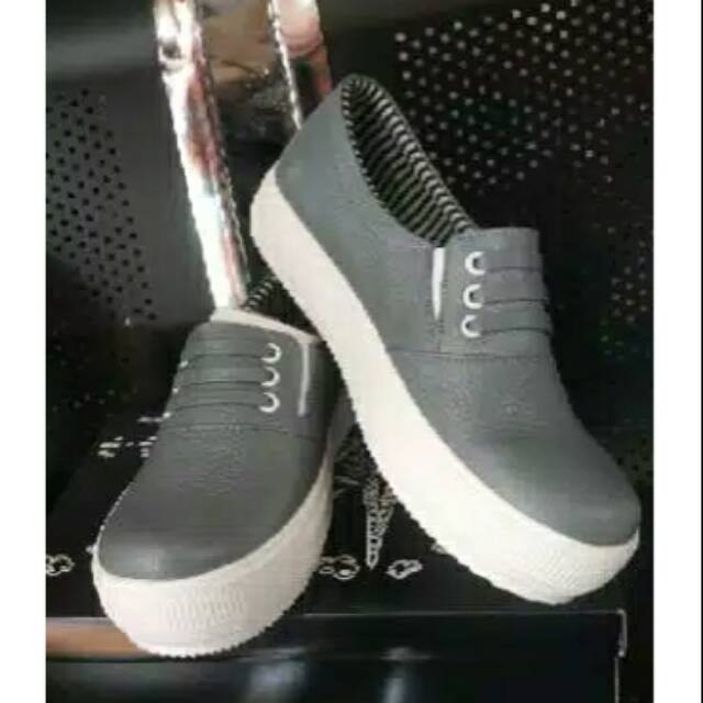 Sepatu wanita asli kulit sukaregang garut