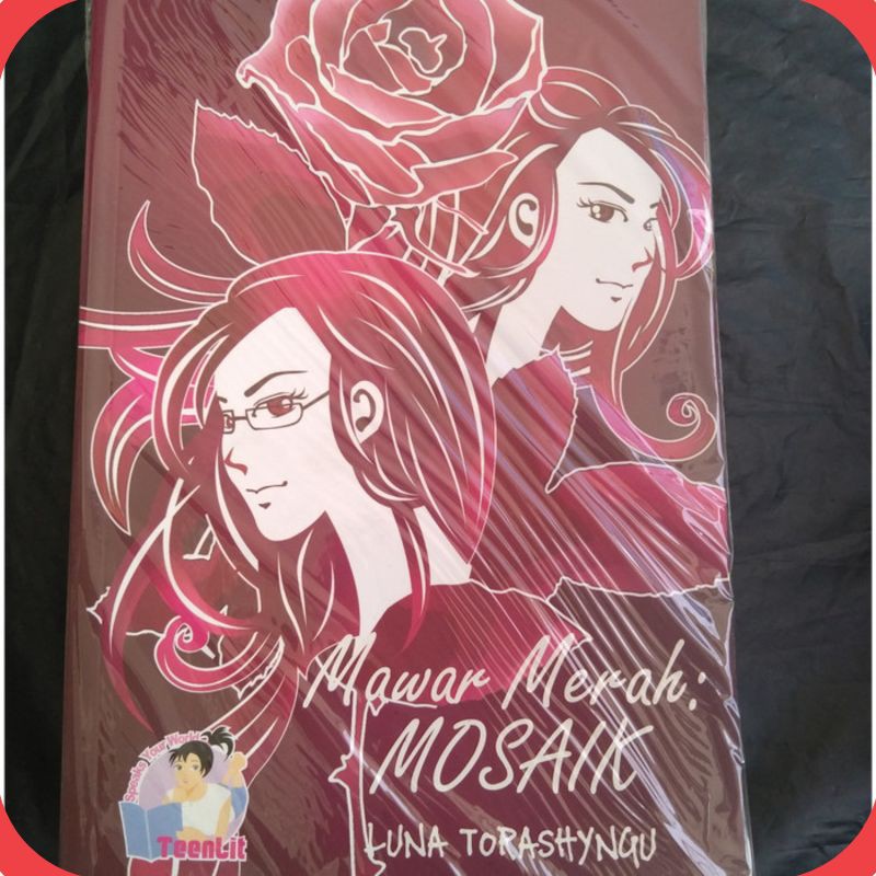 Buku Mawar Merah: Mosaik (Luna Torashyngu) [ORIGINAL]