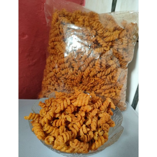

Cemilan makaroni spiral pedas 250gram