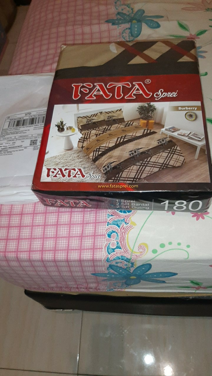 Sprei Fata Burberry Ukuran King 180x200 / Queen 160x200