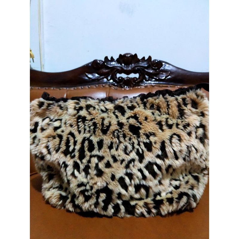 Tas Preloved motif Macan