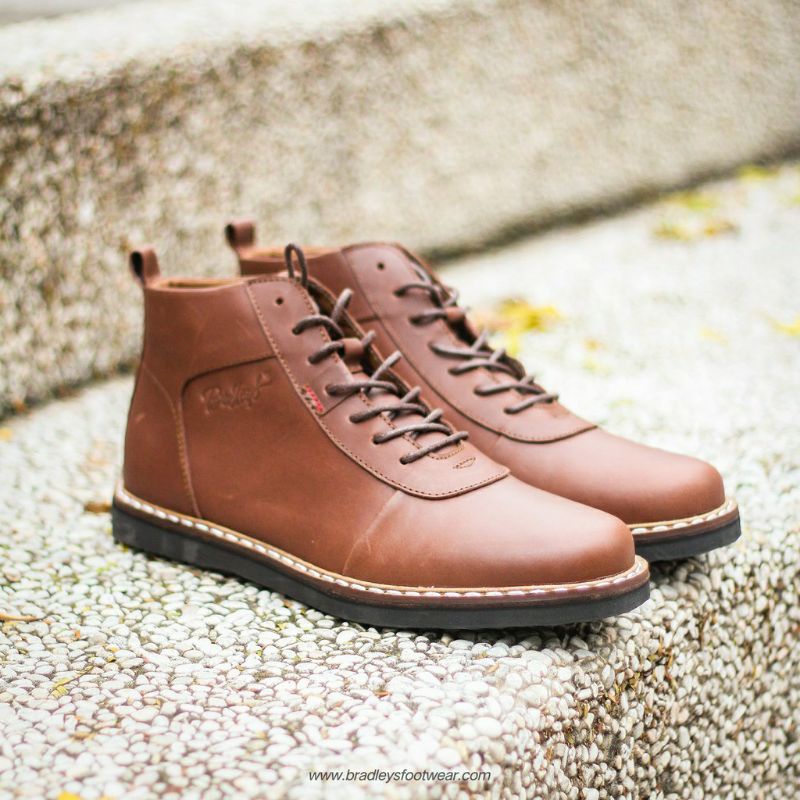 Sepatu Boots Pria Kulit Asli Bradleys Anubis Brown Original Casual Santai Kerja Bikers Touring