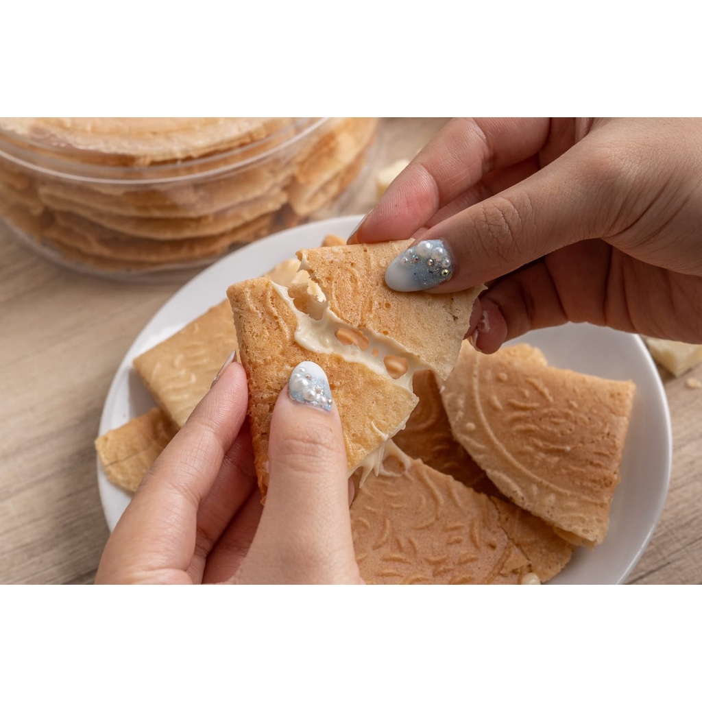 

Semprong Kekinian Cheese / Oleh-oleh jakarta