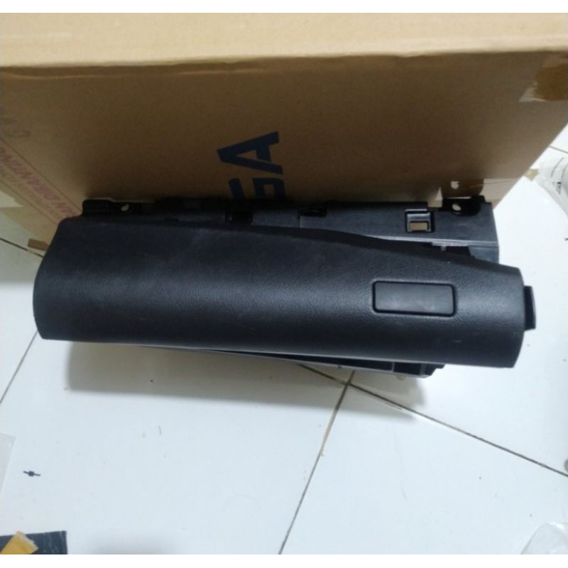 Laci Dashboard Mobil Toyota Innova Reborn original