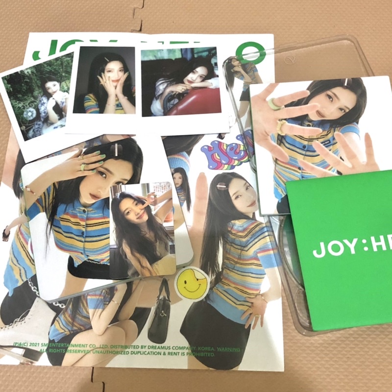 ALBUM RED VELVET JOY “HELLO” (CASE VER.)