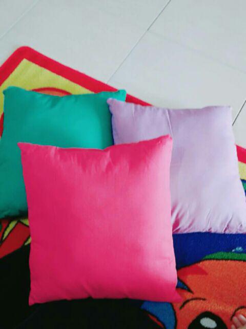 Bantal Sofa Warna Warni