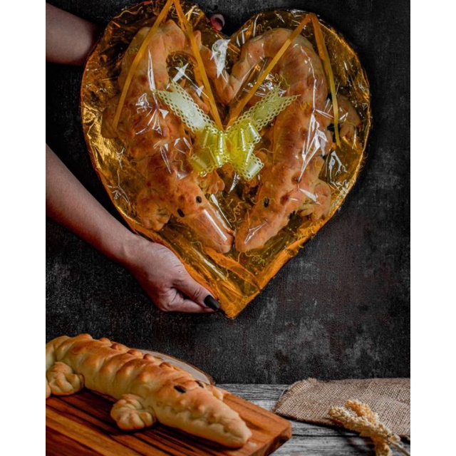 

Roti Buaya Love Mini