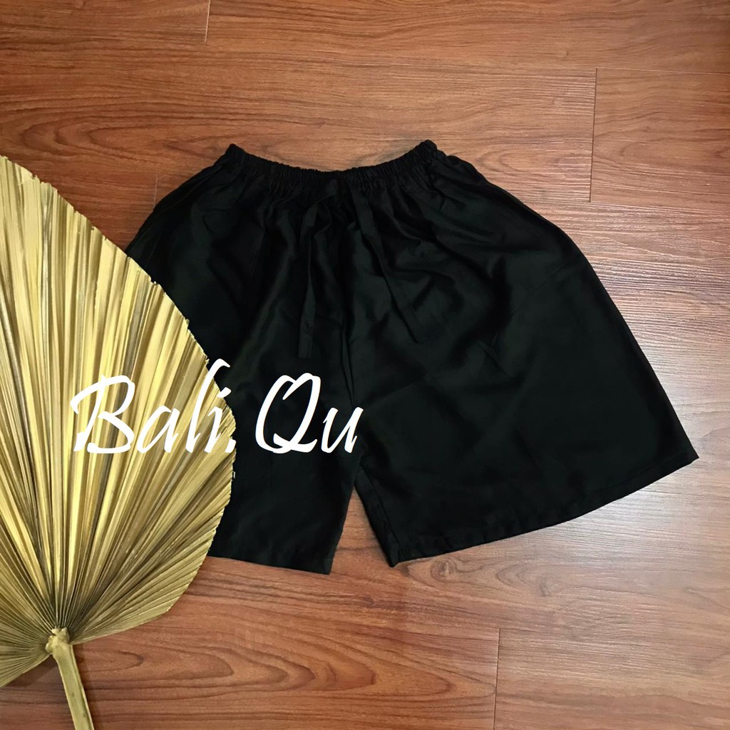 Celana Pendek Polos Jumbo Bali-HITAM