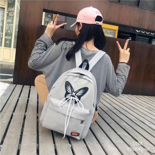 Tas ransel kupu kupu terbang