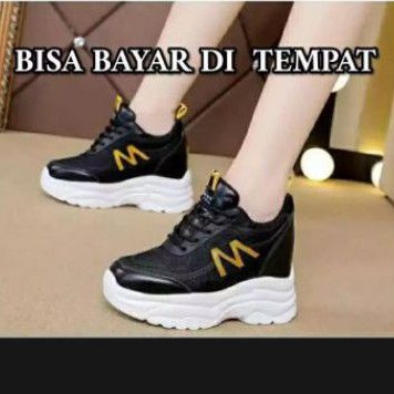 sepatu sneaker Kets wanita tali M