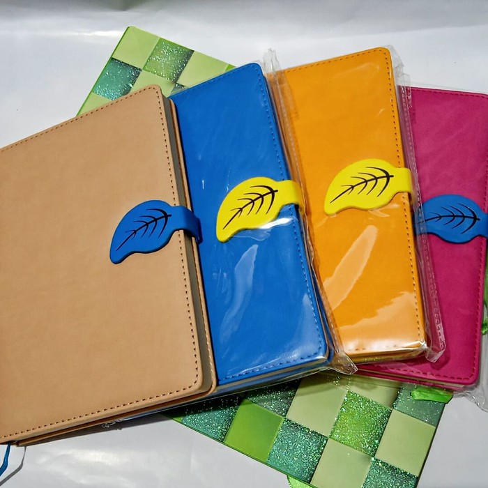 

Buku Notebook Agenda Catatan Daun Magnet