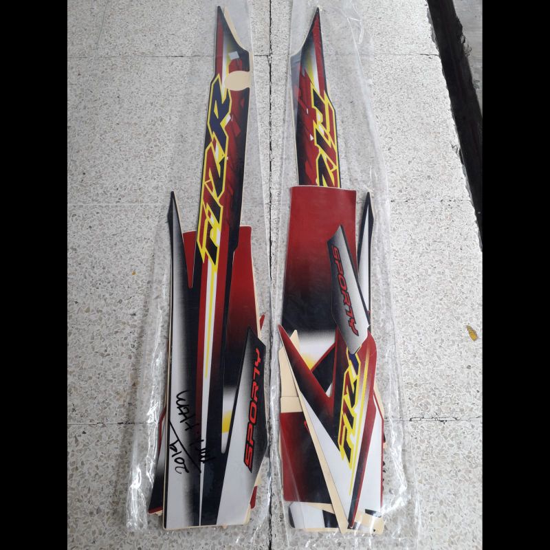 striping fizr 2003 / striping fiz r 2003 / striping f1zr 2003 / striping f1z r 2003 / striping fizr 