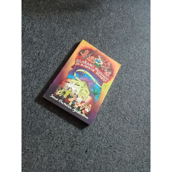 dilarang menyanyi di kamar mandi