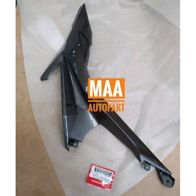 Cowl B Middle Cover Sambungan Tengah Fairing Tutup Aki CBR150R CBR 150R Hitam Grey Silver Doff Asli