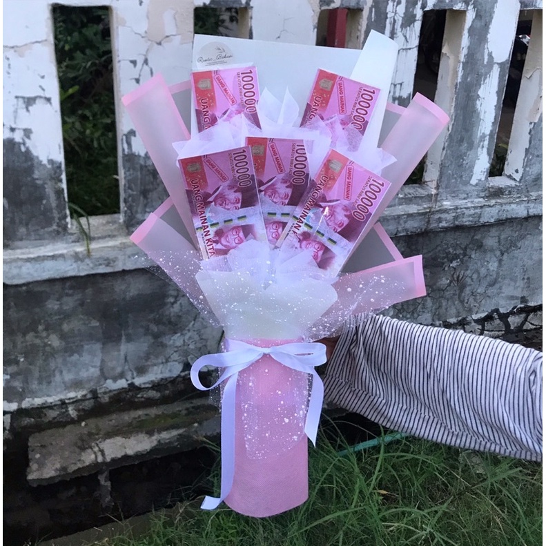 

Bucket Uang Kosongan 5 Lembar Buket uang Kosong