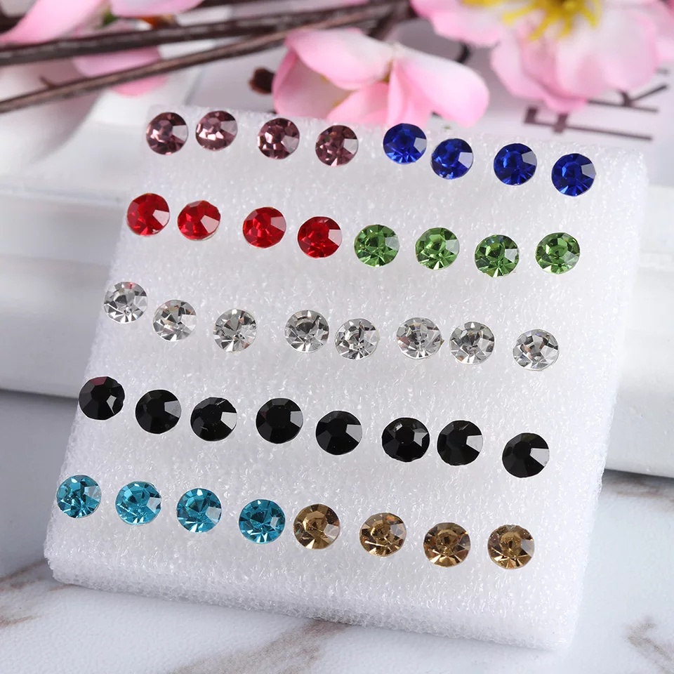 Anting Tusuk Wanita Berlian Imitasi Simple Ukuran 5mm 1 Set Isi 20 Pas