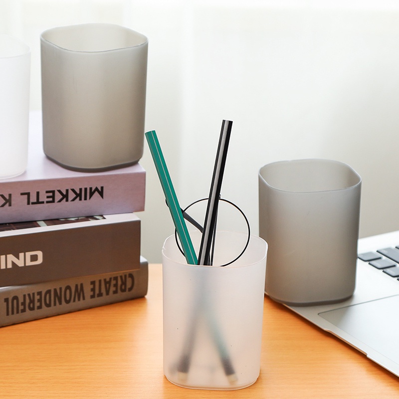 1 Pc High Quality Frosted Round Storage Pen Holder / Creative Transparent Simple Stationery Holder / Multifunctional Desktop Storage Plastic Pen Case For Storing Various Stationery Items Such As Pens, Rulers