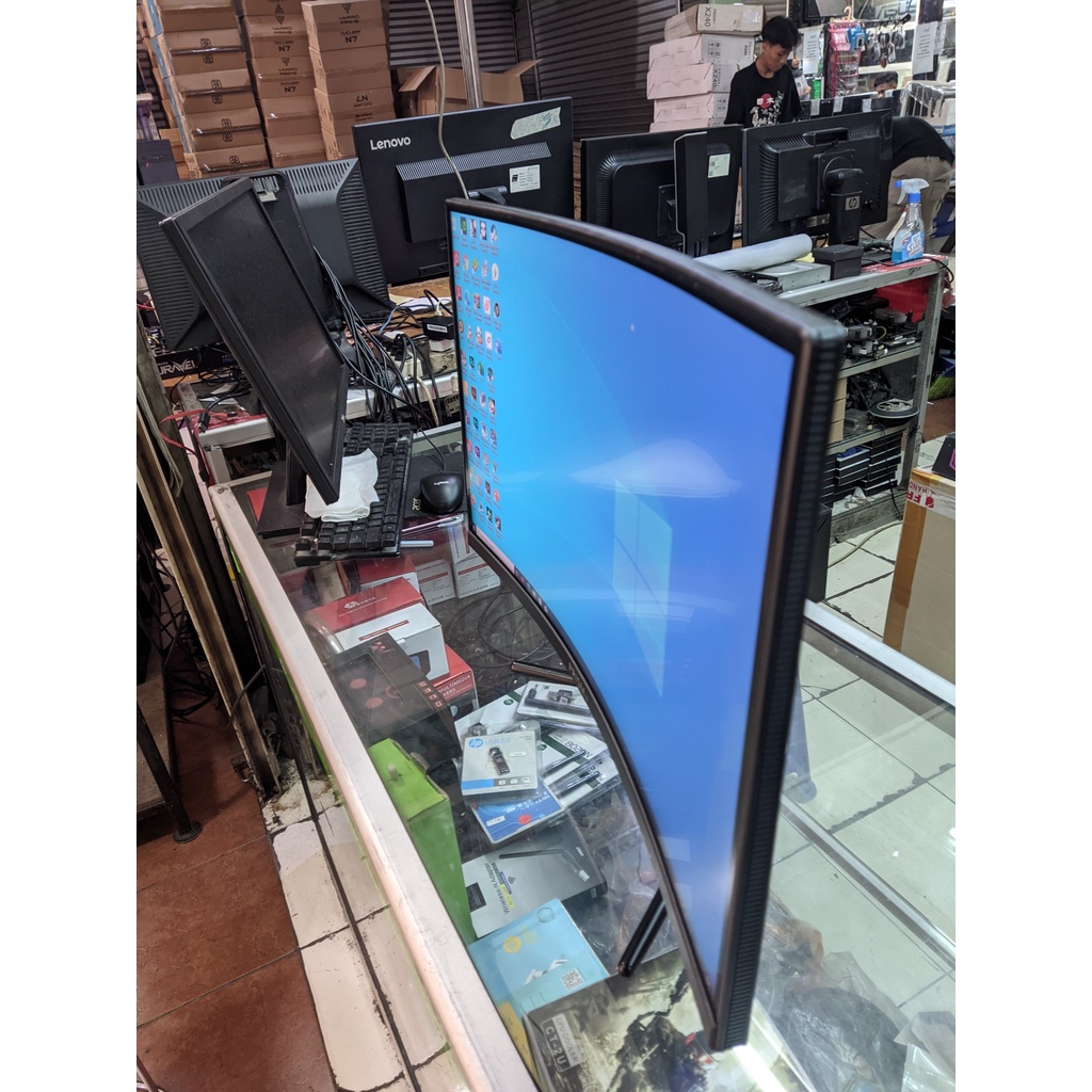 Monitor LED  Gaming 144Hz Curve Prism+ Mulus second-3