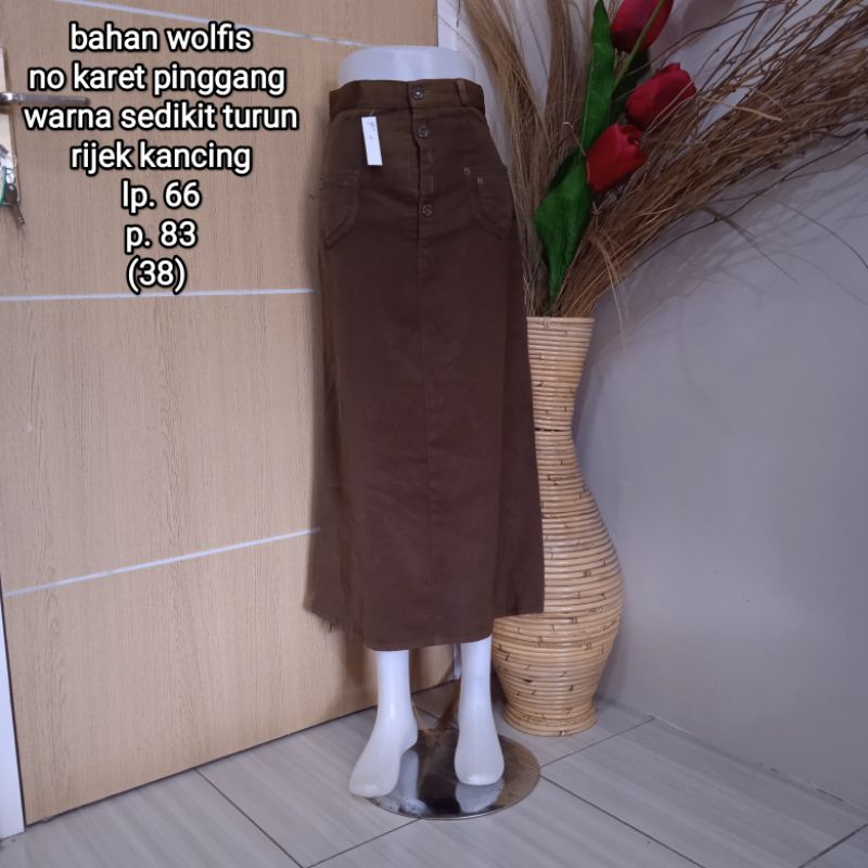 PRELOVED ROK  MURAH//BAWAHAN PREMIUM, PAKAIAN BEKAS PL LAYAK PAKAI-8