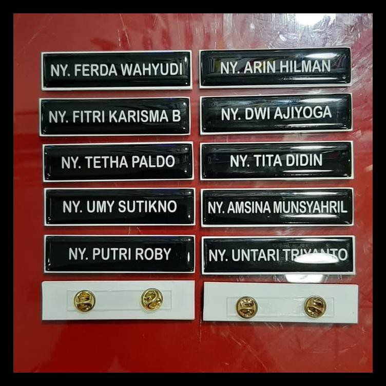 Jual Nama Dada Atau Name Tag Atau Papan Nama Nyonya Peniti Terjamin