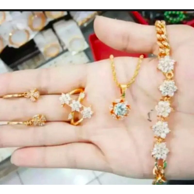 1 set perhiasan Titanium lapis emas24k anti luntur dan berkarat