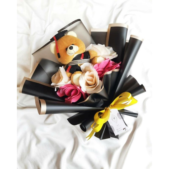 BUCKET WISUDA FREE PACKING/ BUKET MURAH/ BUKET BONEKA