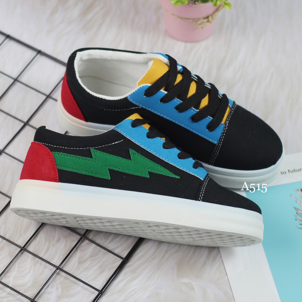 Sepatu sneakers A515