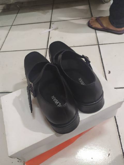 Sepatu paskibra putri kulit