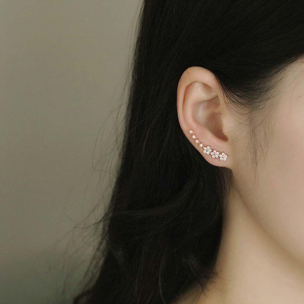 Anting Stud Desain Bunga Geometris Aksen Berlian Imitasi Gaya Minimalis Untuk Fashion