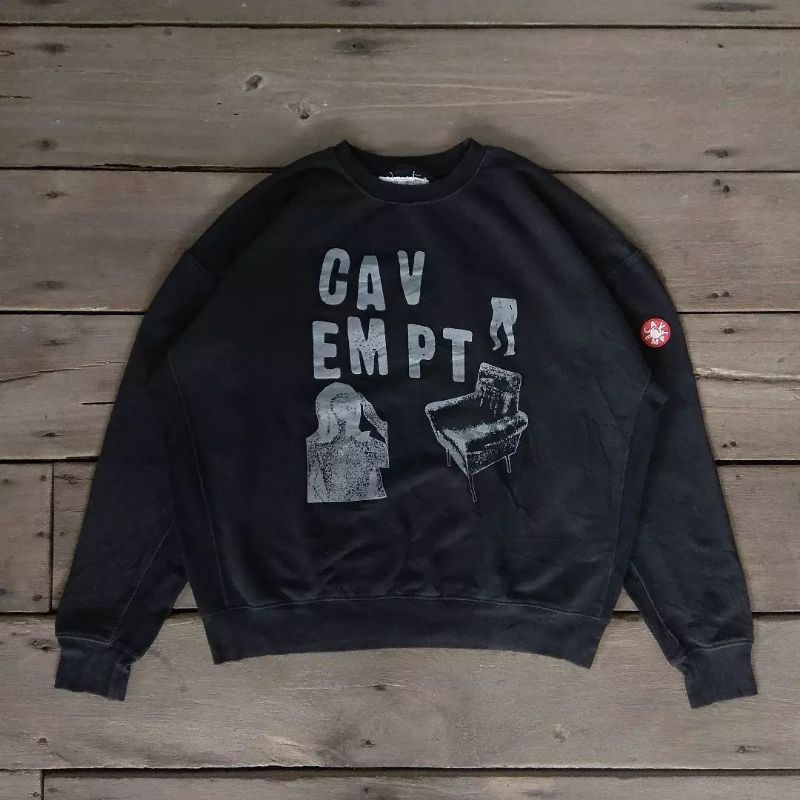 crewneck cav empt second dan bekas