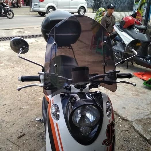 WINDSHIELD VISOR NEMO GENIO UNIVERSAL SEMUA MOTOR MATIC DAN BEBEK