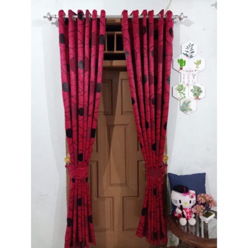 Gorden blackout import merah maroon Gorden terbaru Gorden murah Gorden motif glossy Gorden jendela pendek gorden jendela kamar gorden pintu kamar gorden minimalis gorden smokring 12 lobang korden biasa selambu tirai