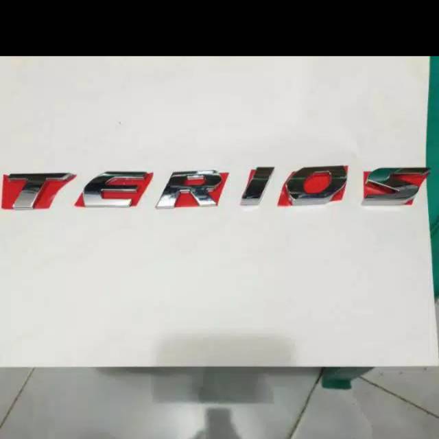 Emblem Kap Mesin Terios
