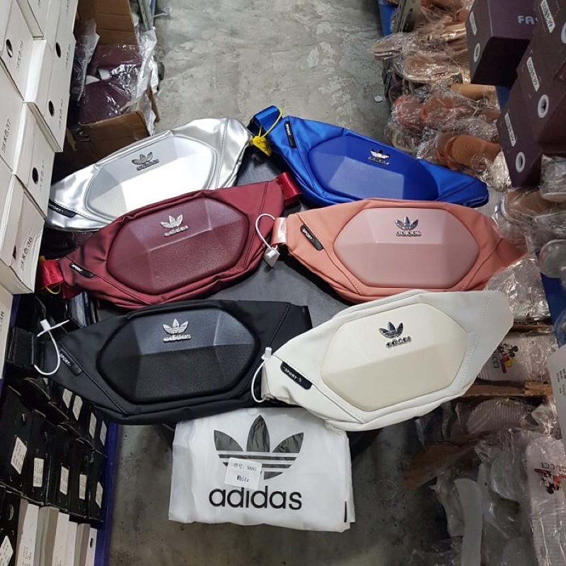 TAS SELEMPANG WANITA LEATHER MOTIF ADIDAS