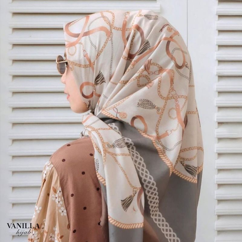 Everyday Scarf Vanilla Hijab Chain Nude
